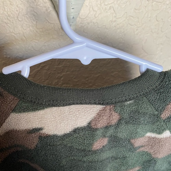 Fleece Jammies Camo-Print - Picture 4 of 9
